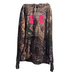 Pick and cameo sweatshirt.